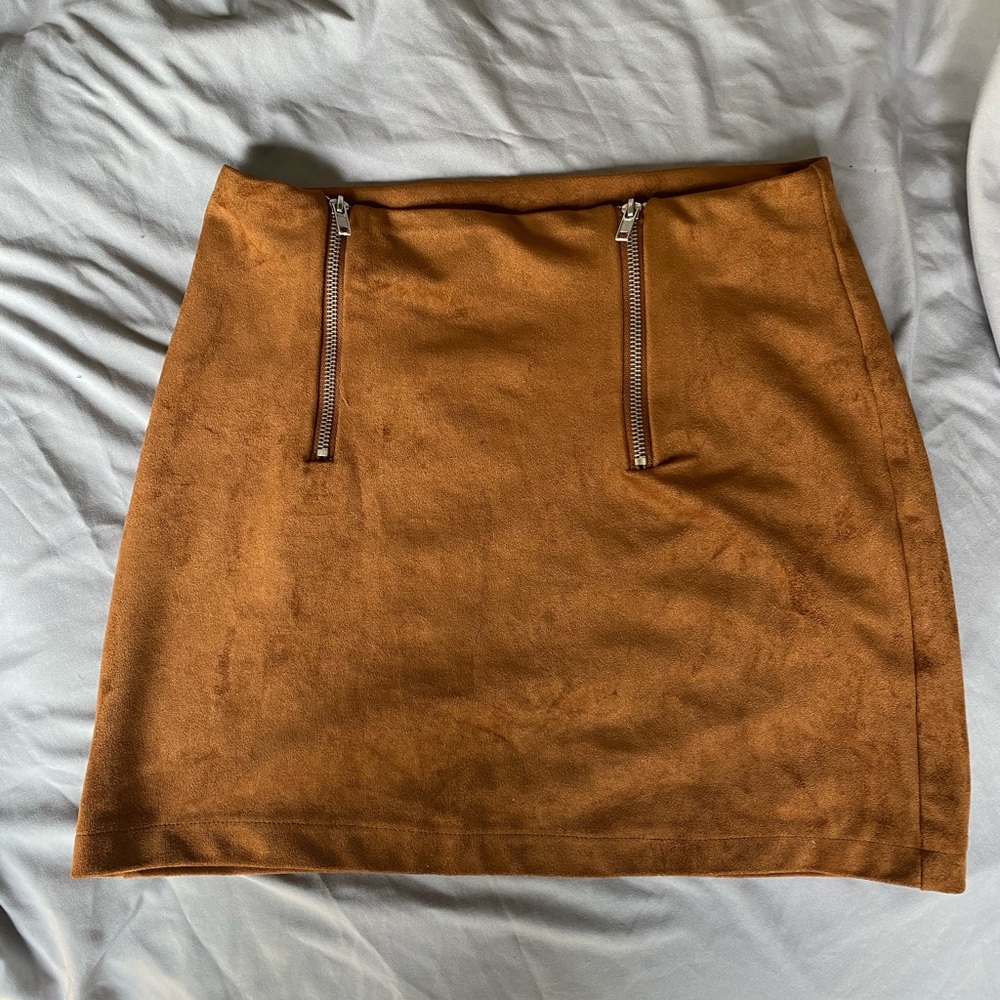 Brown suede mini skirt